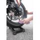 Roller-Motorrad - Reinigung der Kette zu unterstützen